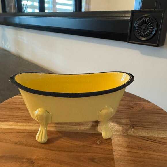 Charming Vintage-Style Metal Bathtub Soap Dish - Picture 4 of 7